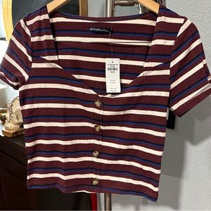 Abercrombie & Fitch cropped striped button up tee